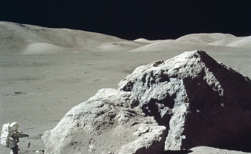 Pesquisadores identificam isótopo de enxofre inédito em amostras da Apollo 17 - Imagem do artigo