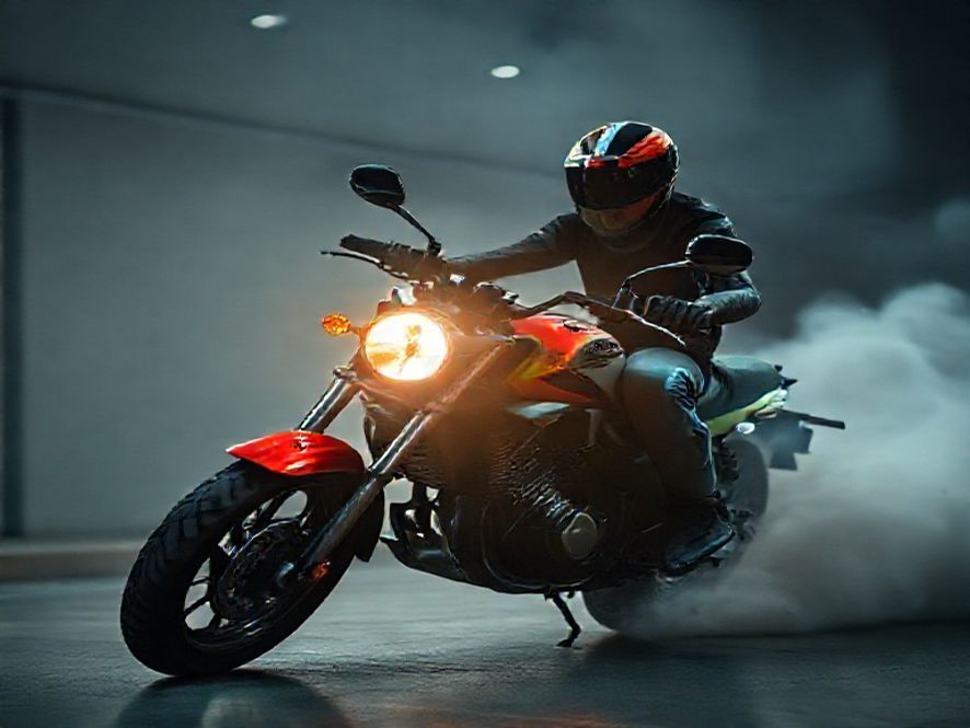 Quais as vantagens de Como é o Motor/Fluxo: A Potência de 2100W (Força do Motor)?