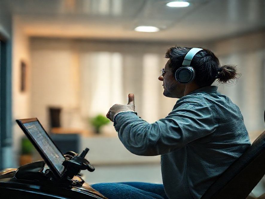 Quais as vantagens de Qual a Capacidade de Desempenho: O Nível de Ruído (dB) na Velocidade Máxima?